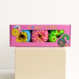 Vibrant Donut-Themed Women's Socks Set NIB